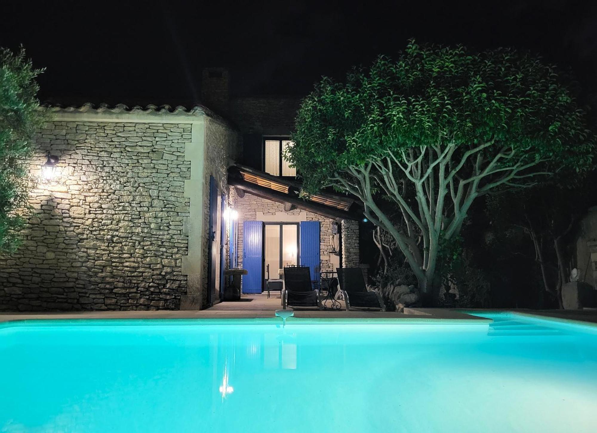 "La Massette Du Cheval Blanc" Villa De Caractere En Pierre リル・シュル・ラ・ソルギュ エクステリア 写真